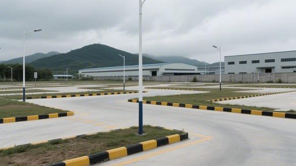 岳阳路口驾校