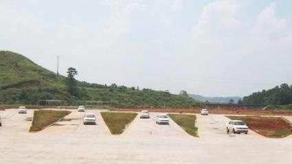 高州山美驾校