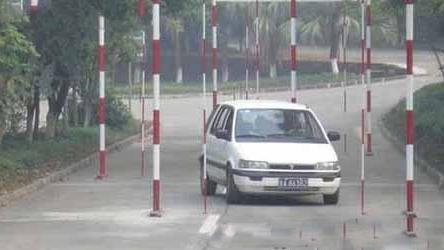 白玉建设驾校