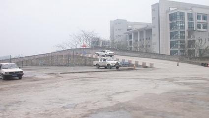 会泽驾校大门