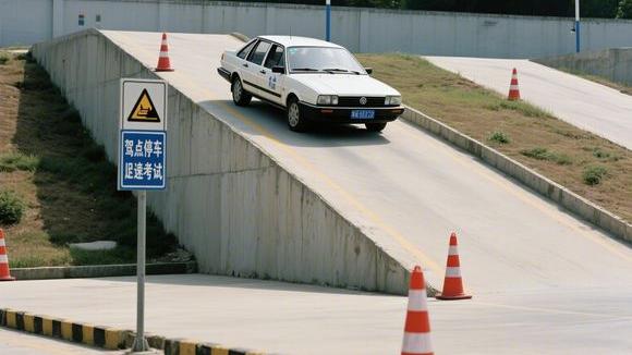 平凉郑河驾校