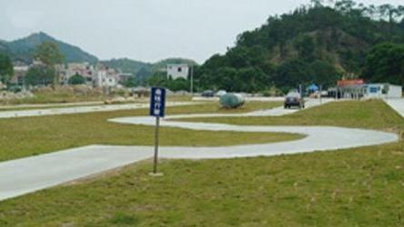 塔城鑫鸿驾校